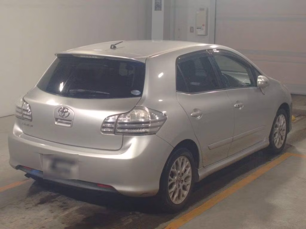 TOYOTA BLADE