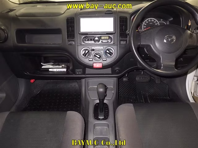 MAZDA FAMILIA