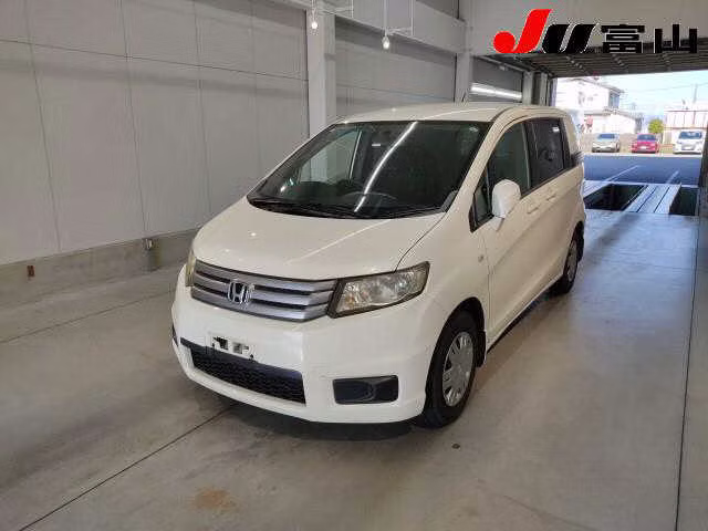 HONDA FREED SPIKE