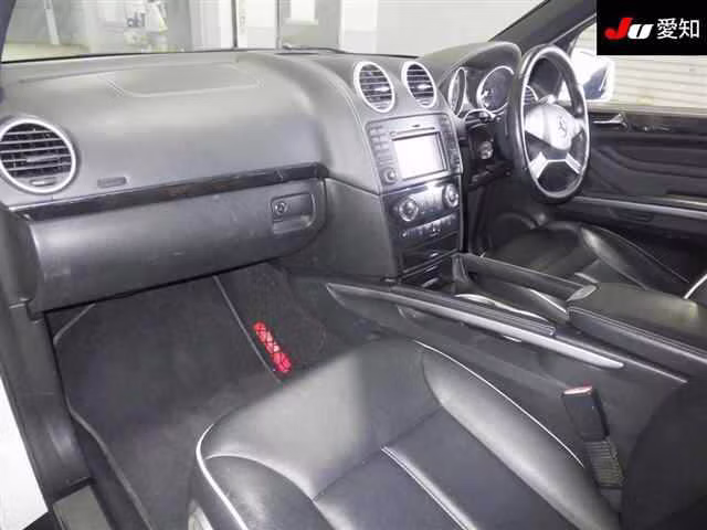 MERCEDES-BENZ M-CLASS