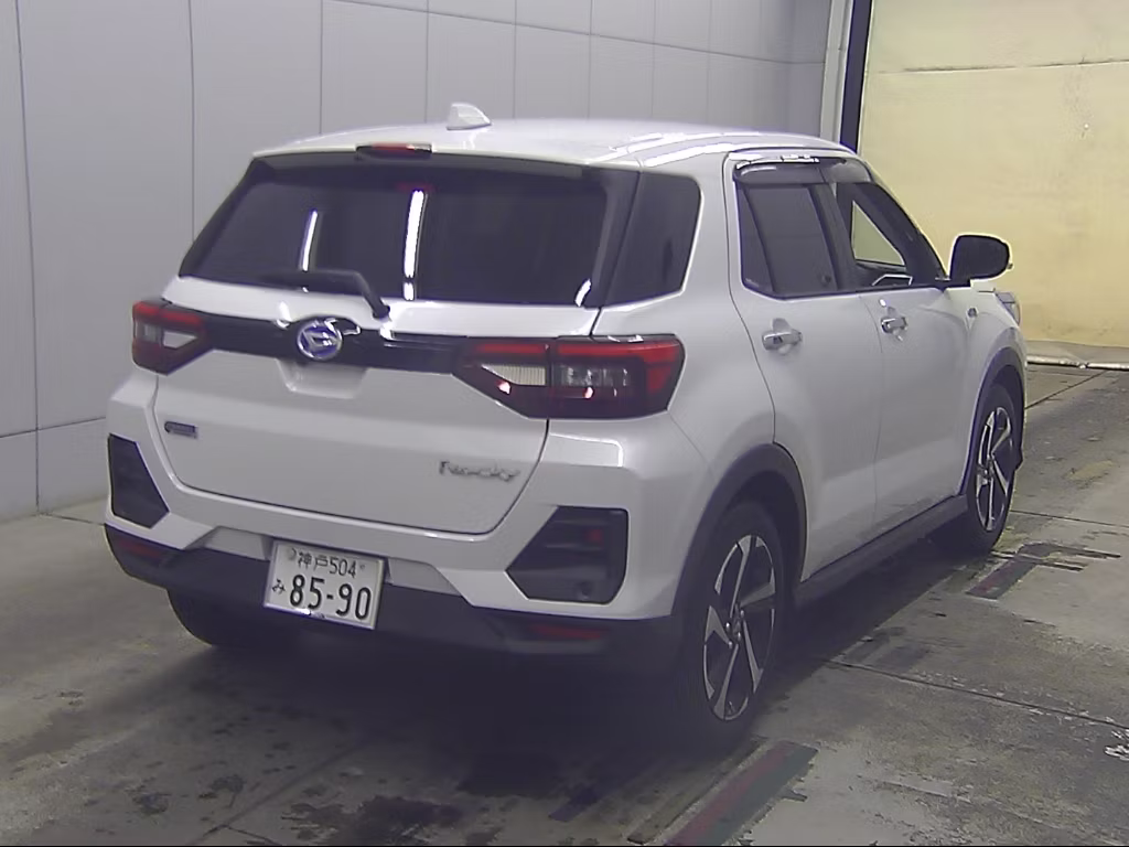 DAIHATSU ROCKY