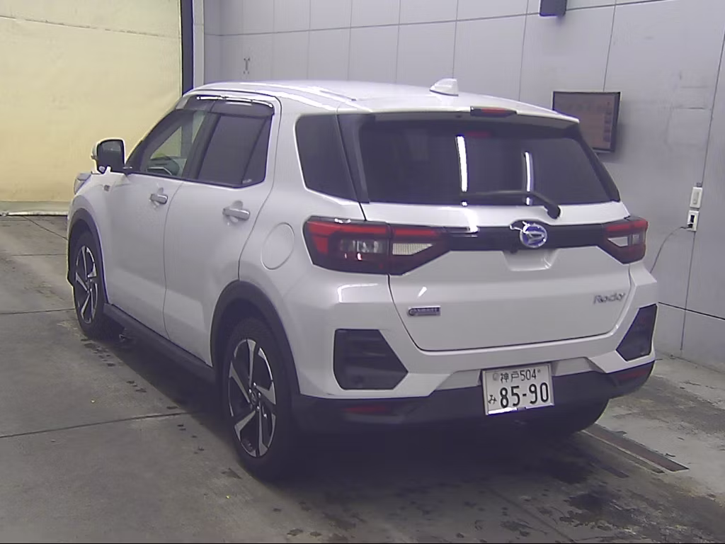 DAIHATSU ROCKY