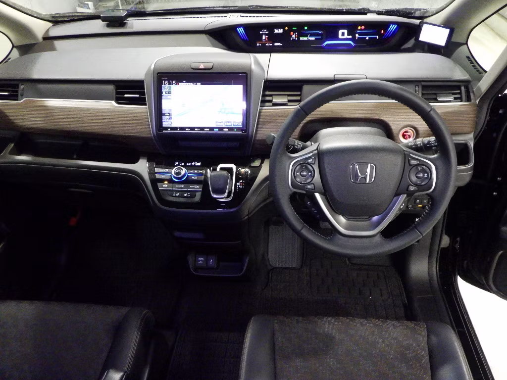 HONDA FREED+