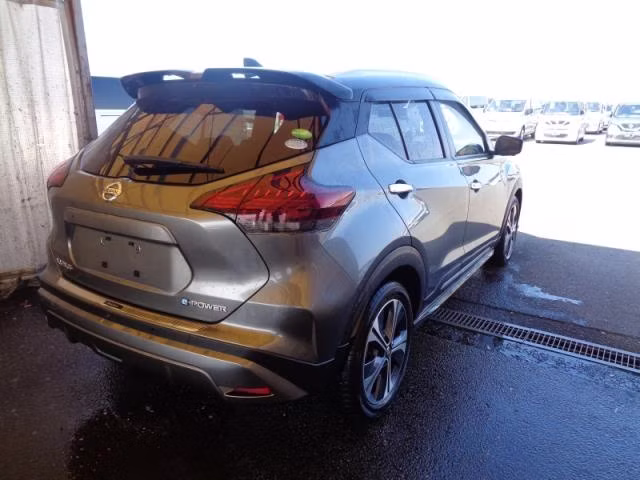 NISSAN KICKS