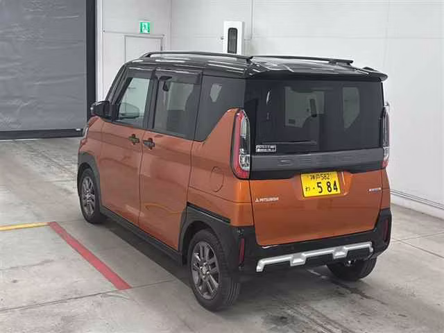 MITSUBISHI DELICA MINI