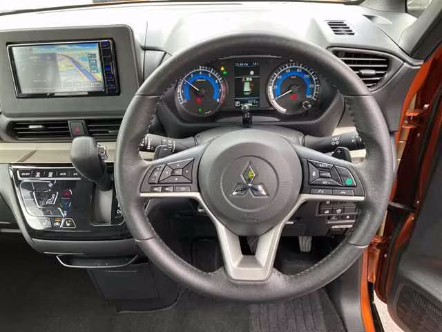 MITSUBISHI DELICA MINI