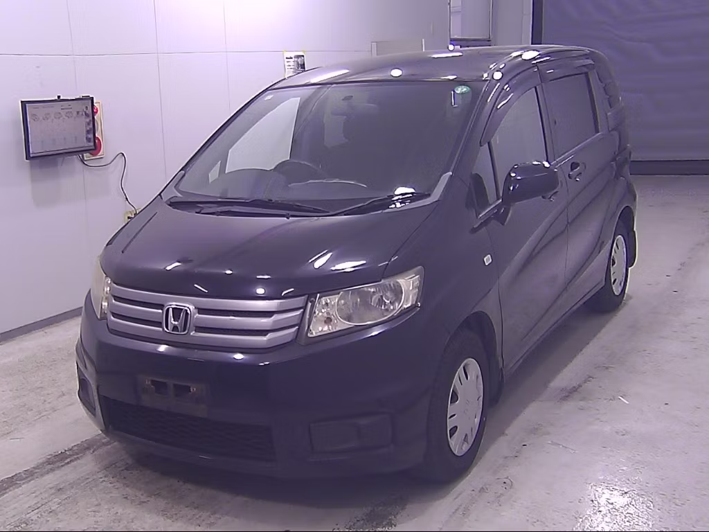 HONDA FREED SPIKE