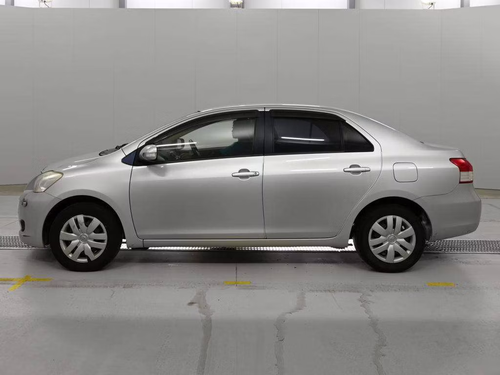 TOYOTA BELTA
