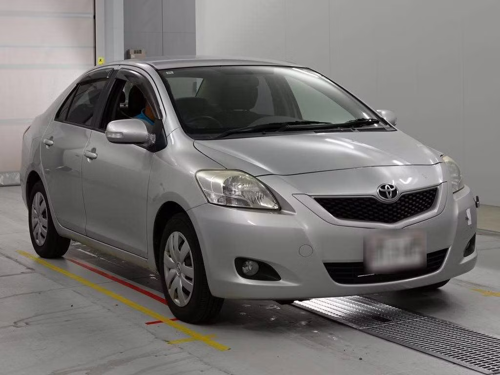 TOYOTA BELTA
