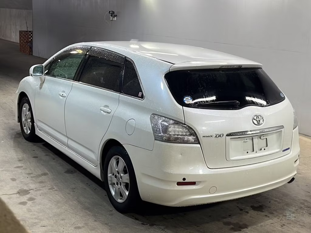 TOYOTA MARK X ZIO