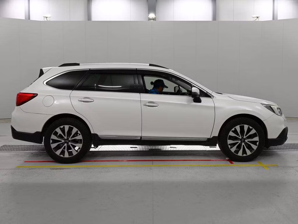 SUBARU OUTBACK