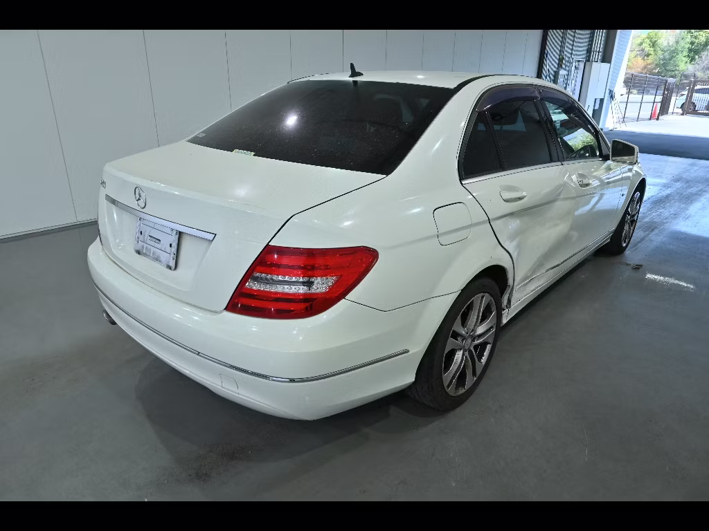 MERCEDES-BENZ C-CLASS