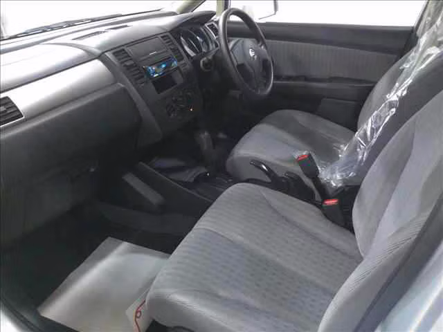 NISSAN TIIDA LATIO