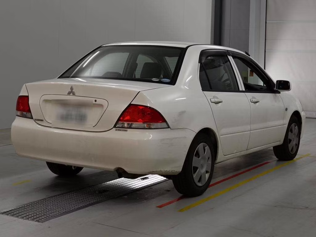 MITSUBISHI LANCER
