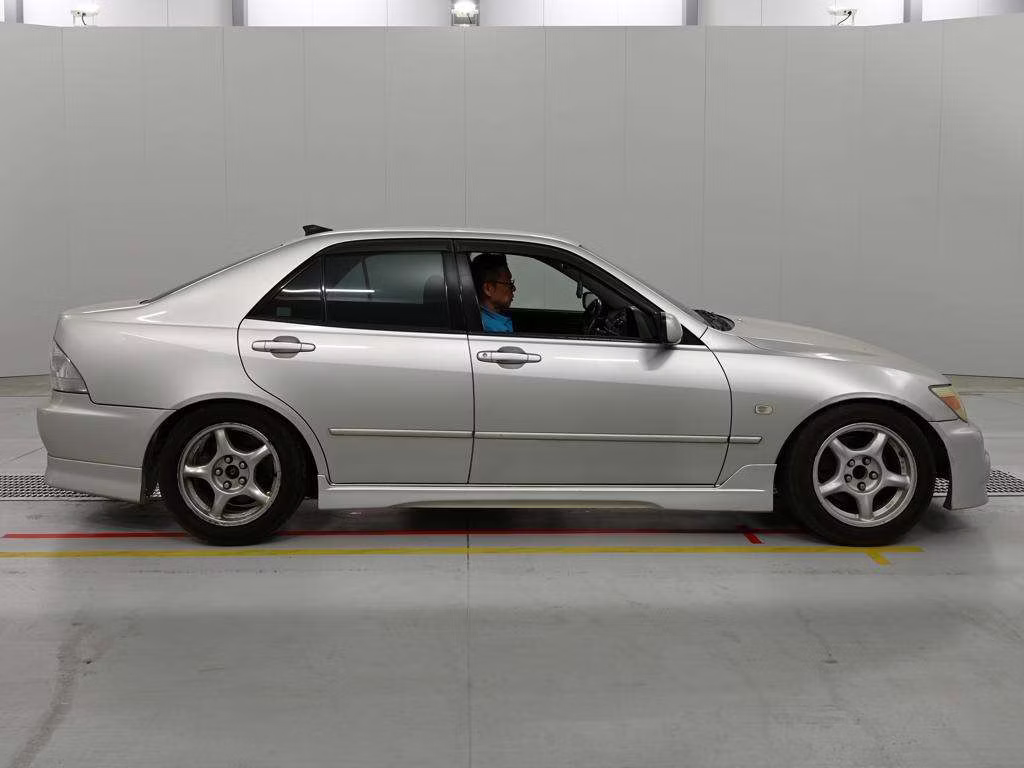 TOYOTA ALTEZZA