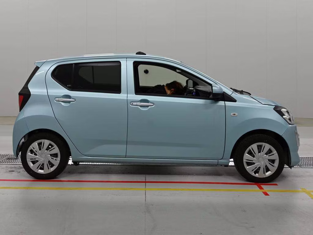 TOYOTA PIXIS EPOCH