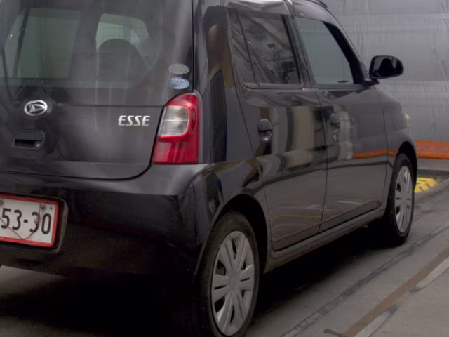 DAIHATSU ESSE