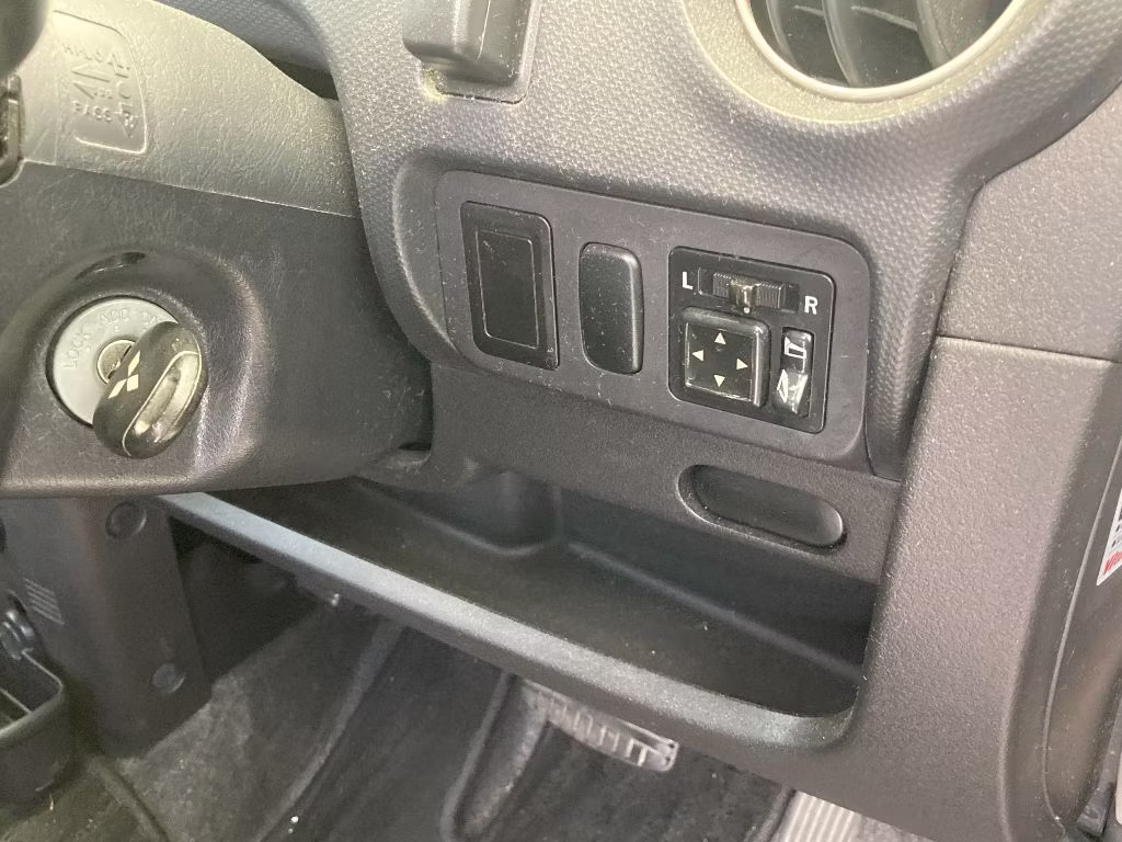 MITSUBISHI EK SPORT