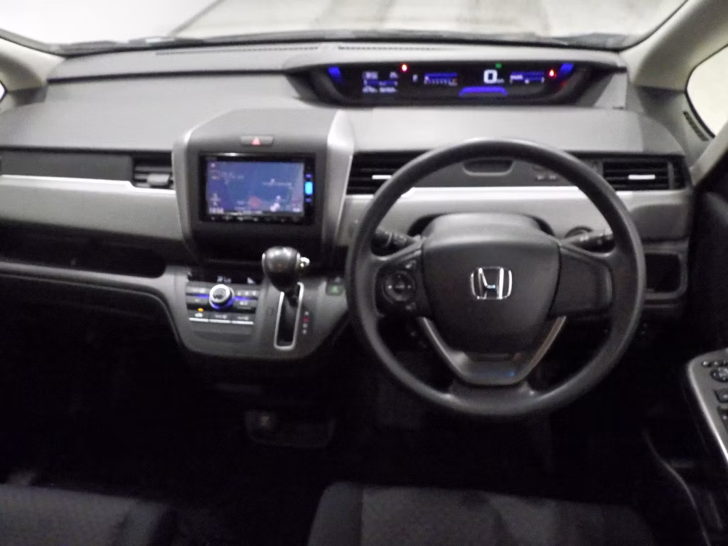 HONDA FREED+