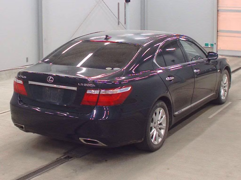 LEXUS LS600H
