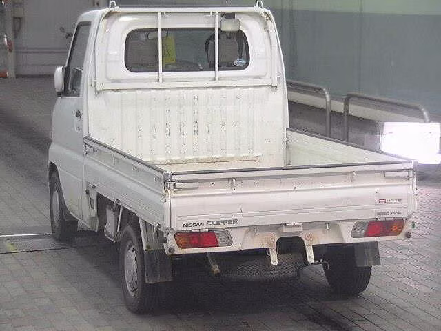 NISSAN CLIPPER