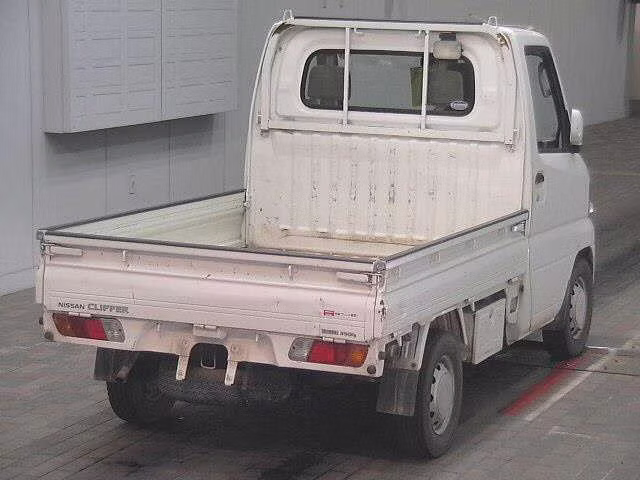 NISSAN CLIPPER