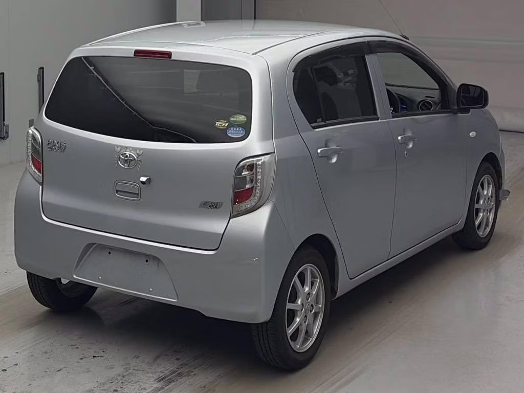 TOYOTA PIXIS EPOCH