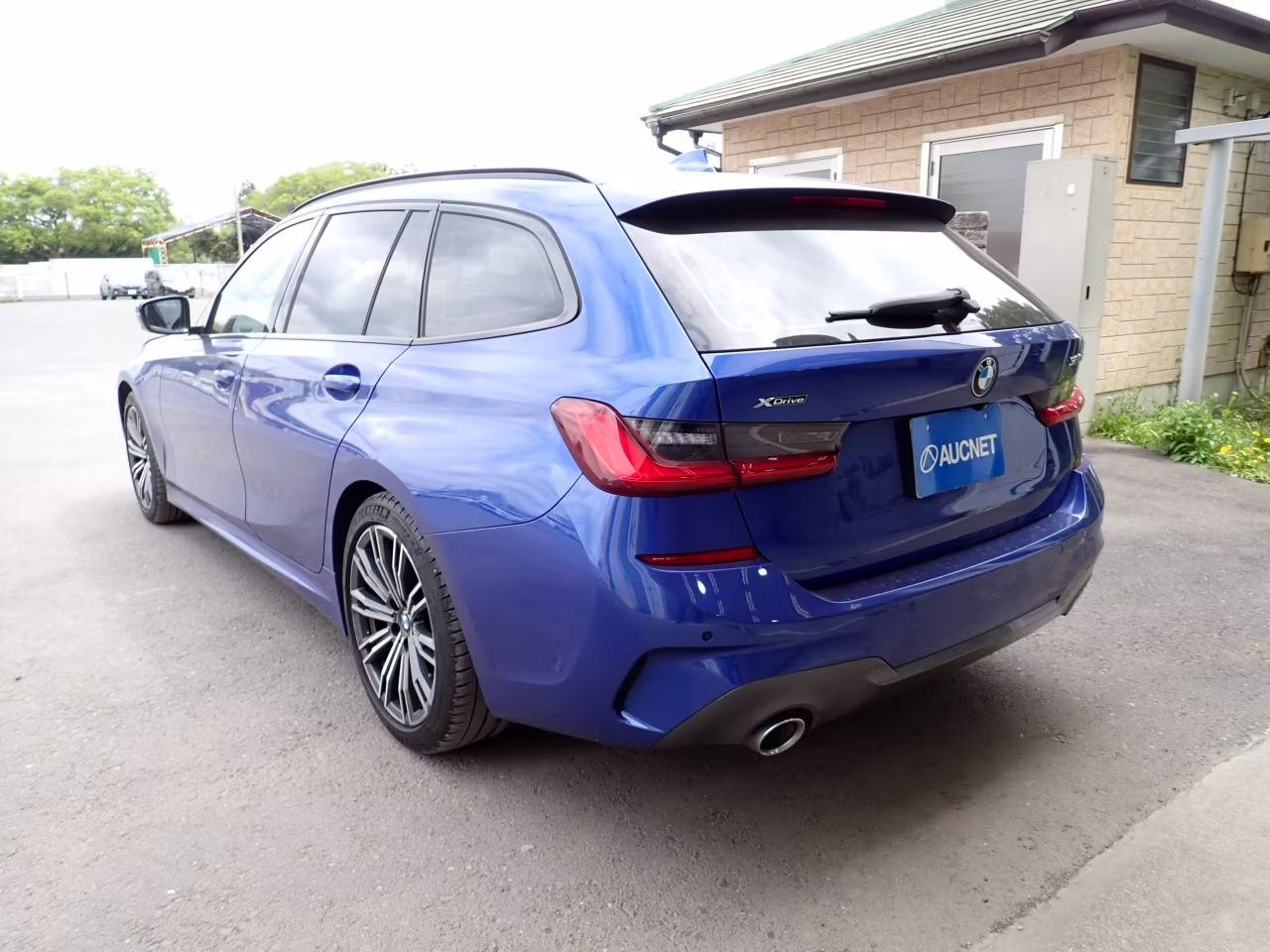BMW 3-SERIES