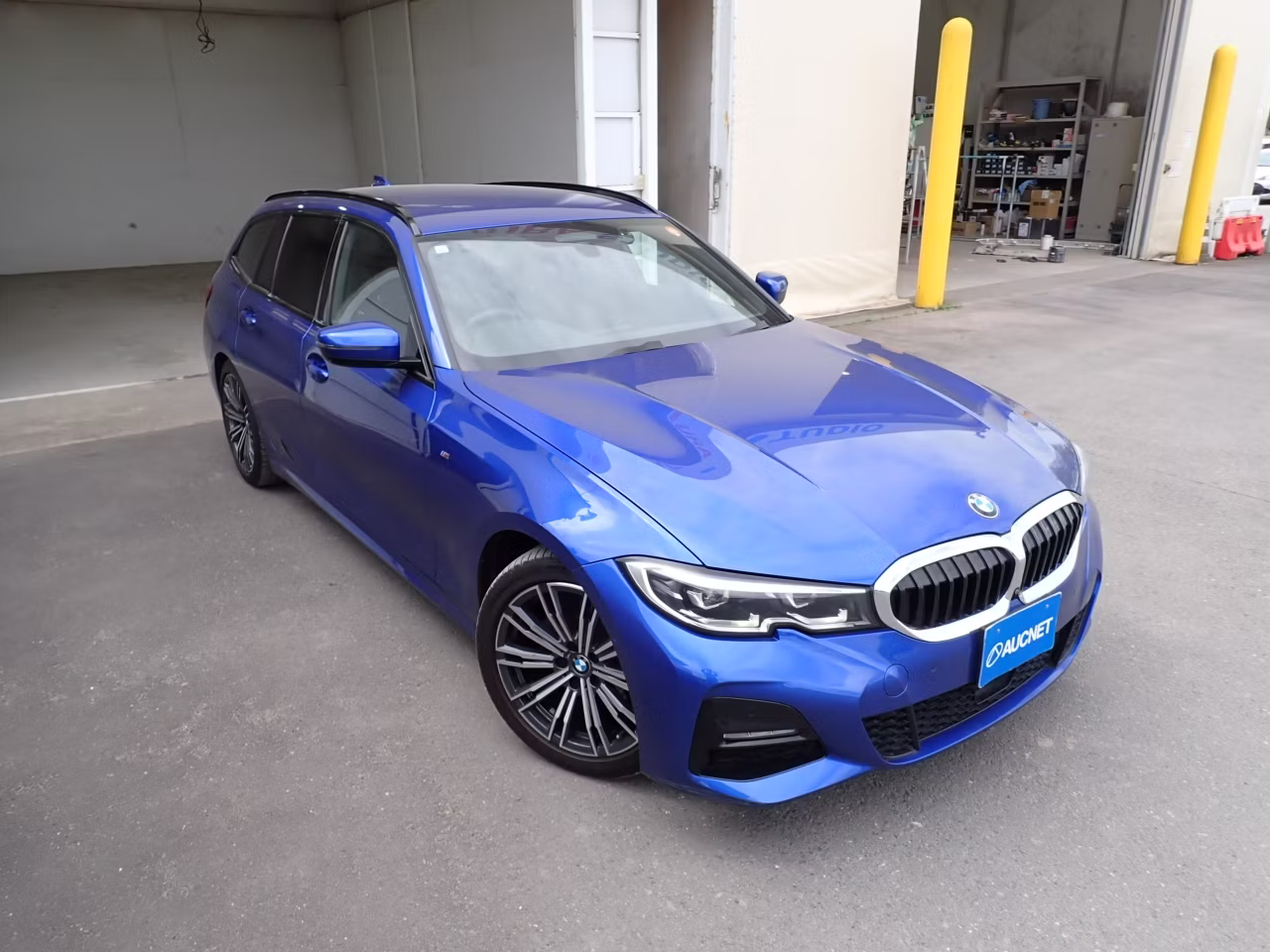 BMW 3-SERIES