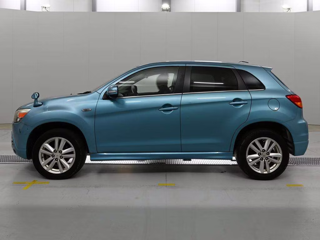 MITSUBISHI RVR