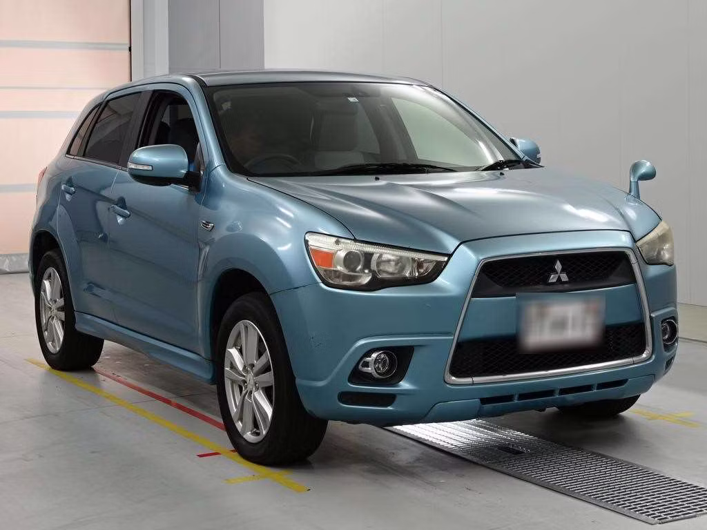 MITSUBISHI RVR