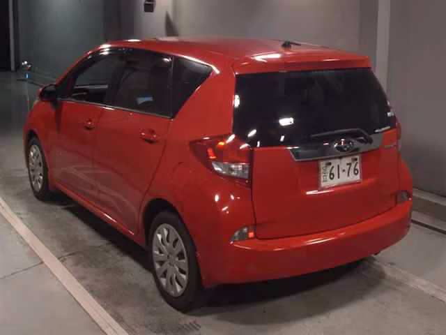 SUBARU TREZIA
