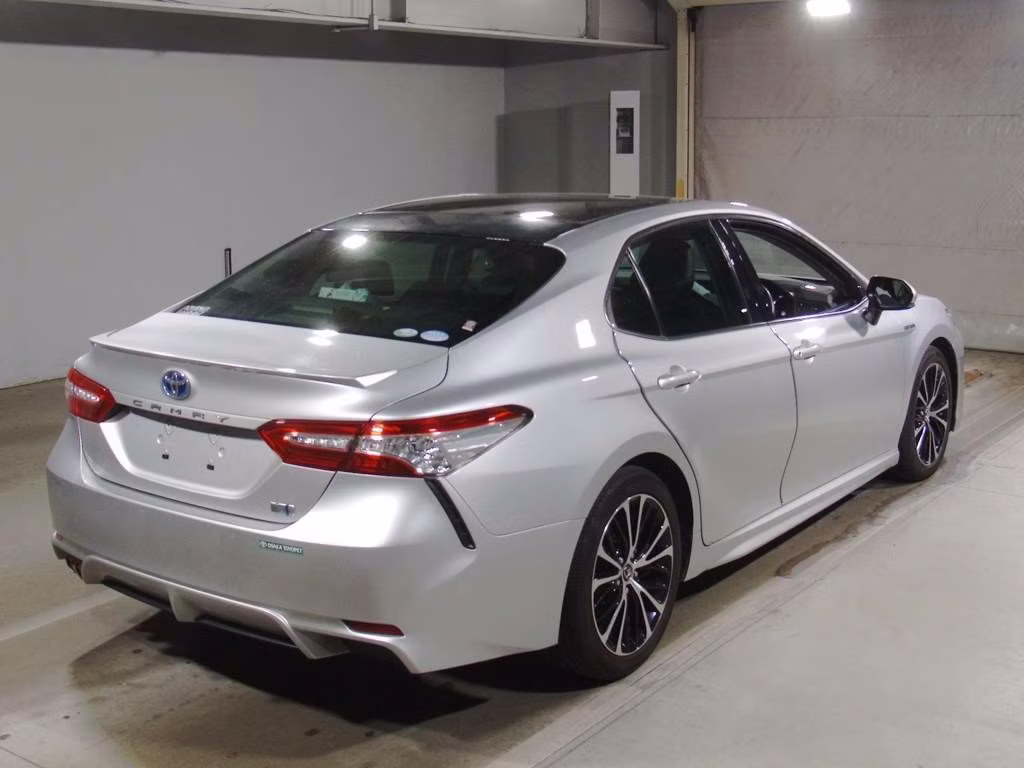 TOYOTA CAMRY
