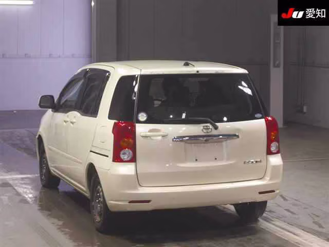 TOYOTA RAUM