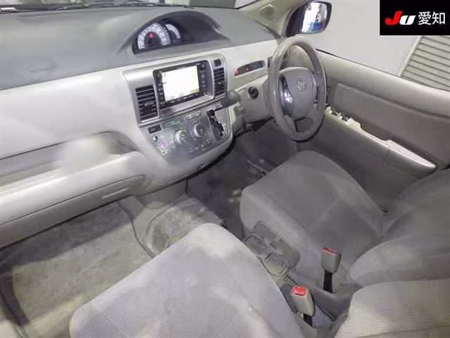 TOYOTA RAUM