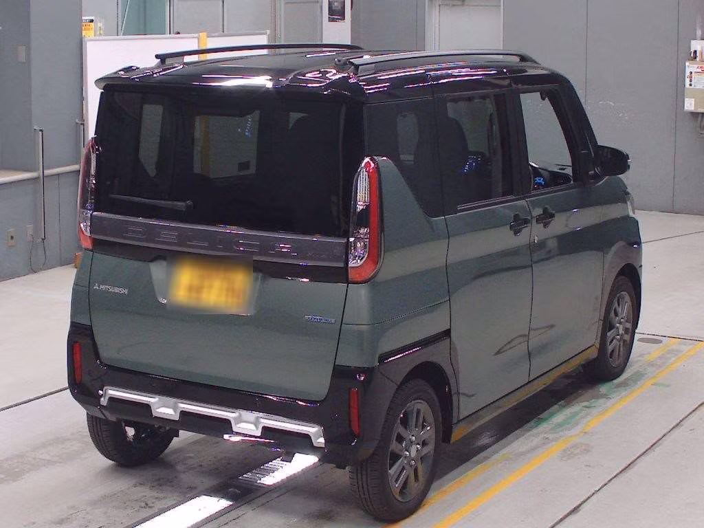 MITSUBISHI DELICA MINI