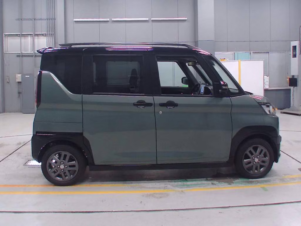 MITSUBISHI DELICA MINI