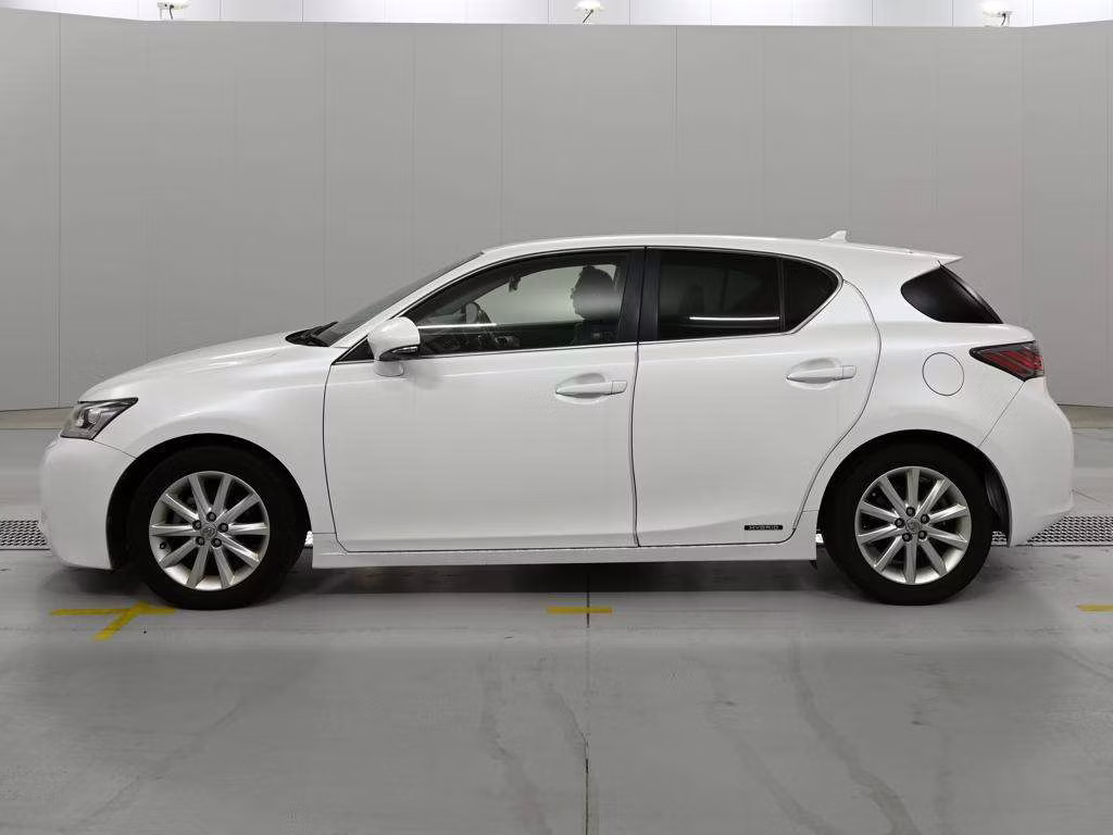 LEXUS CT200H