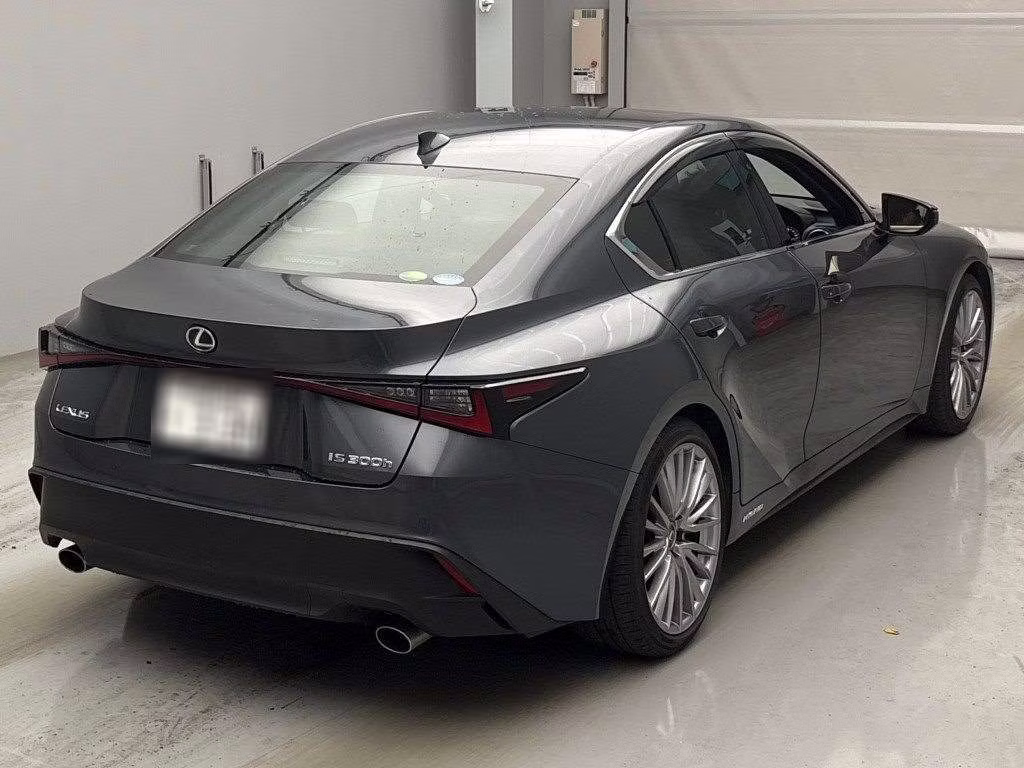 LEXUS IS300H