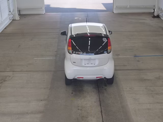 MITSUBISHI I