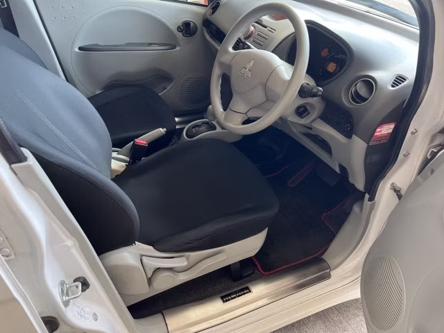 MITSUBISHI I
