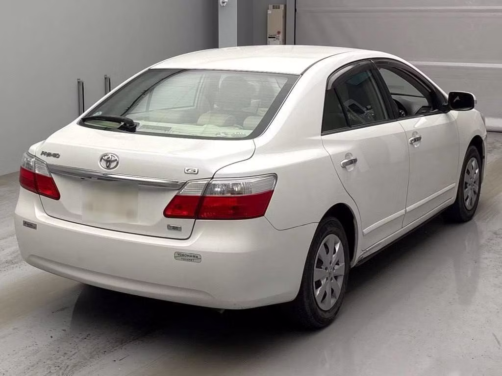 TOYOTA PREMIO