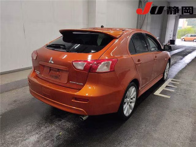 MITSUBISHI LANCER