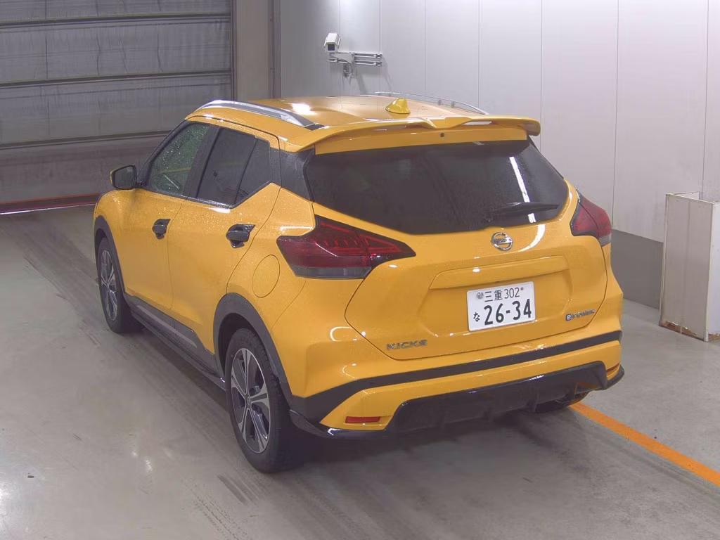 NISSAN KICKS