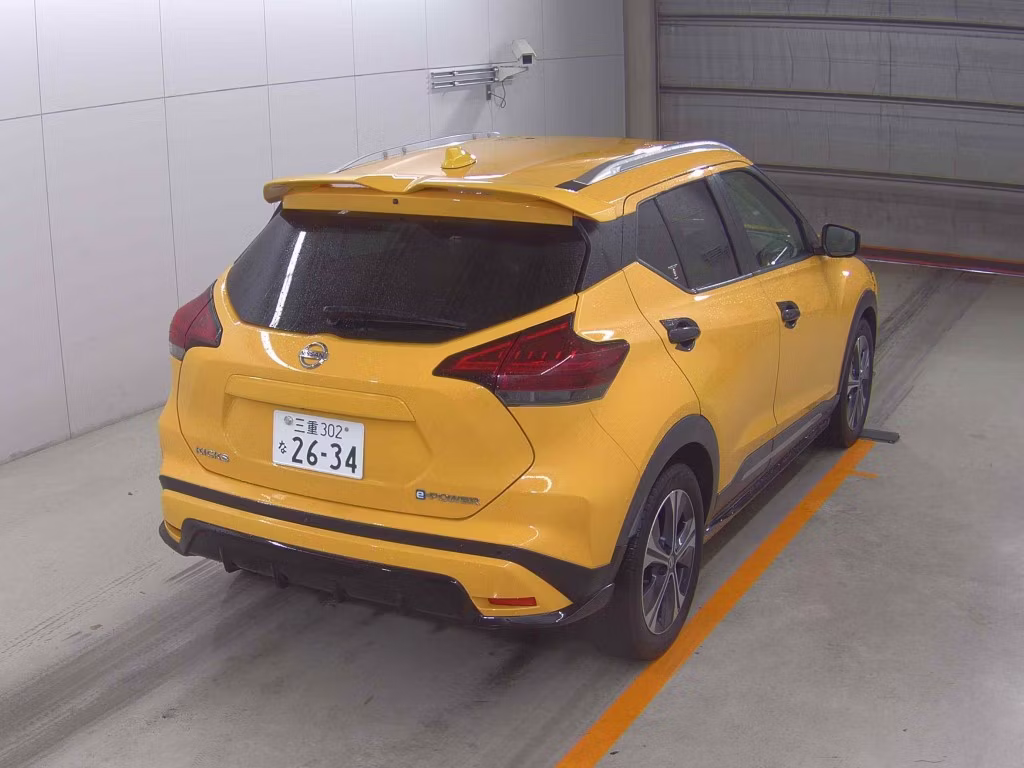 NISSAN KICKS