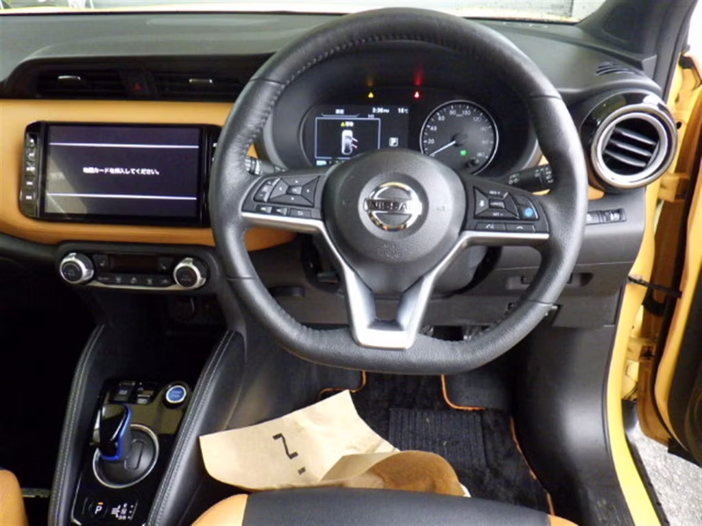 NISSAN KICKS