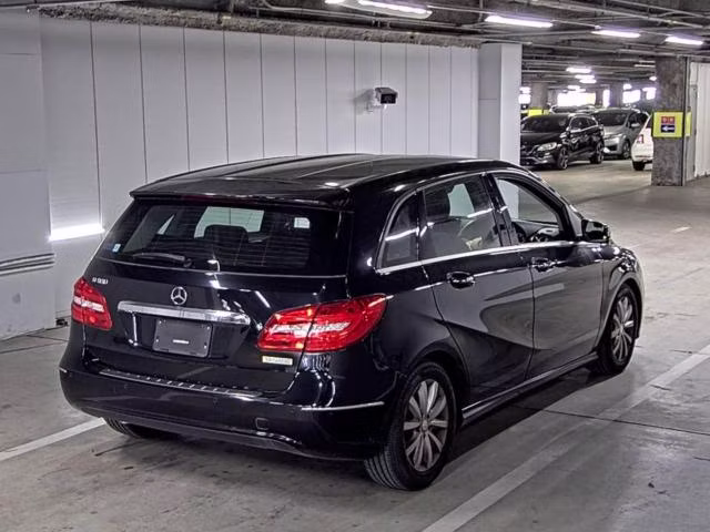 MERCEDES-BENZ B-CLASS