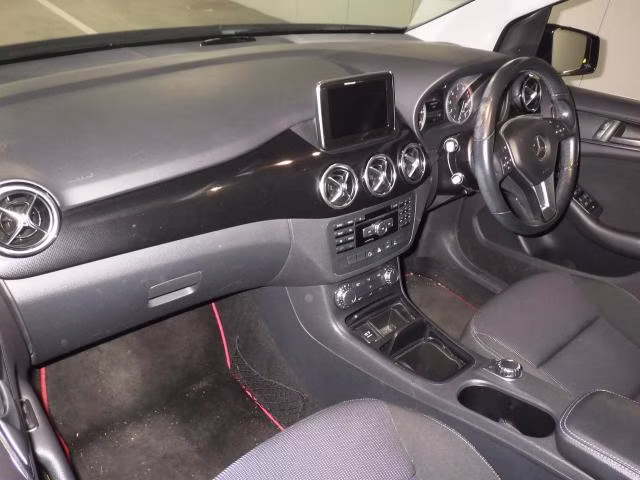 MERCEDES-BENZ B-CLASS