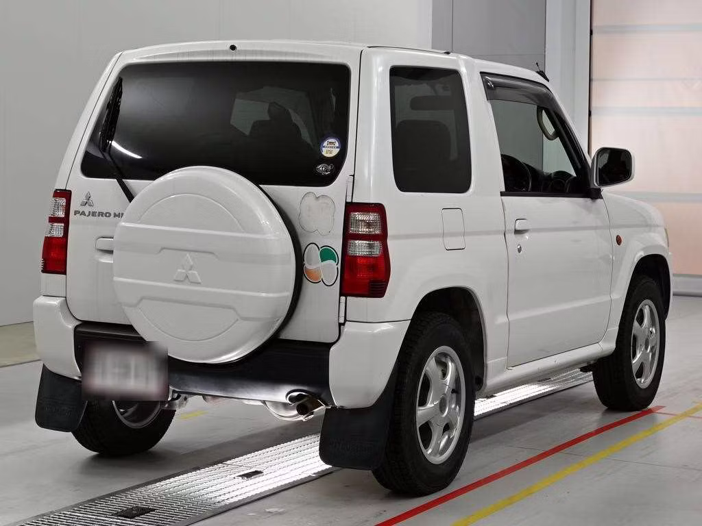 MITSUBISHI PAJERO MINI