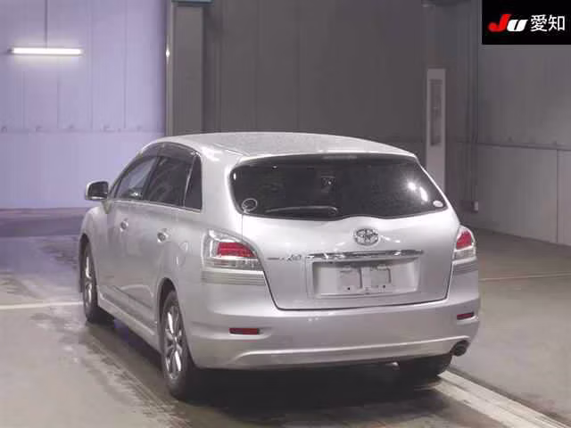 TOYOTA MARK X ZIO